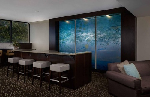 Newport House | Nature Escape! Ocean Front, Free Parking, Swimming Pool!