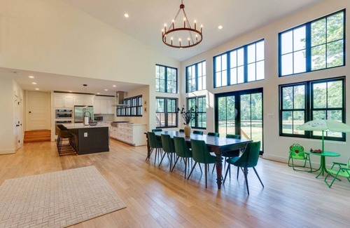 Bluemont House | Nature Escape | Pond, Dock, Fire Pit, Trails