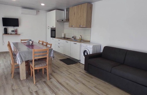 Polski Trambesh Villa | Nature House Bulgaria 1 min from the lake , 15 mins from River