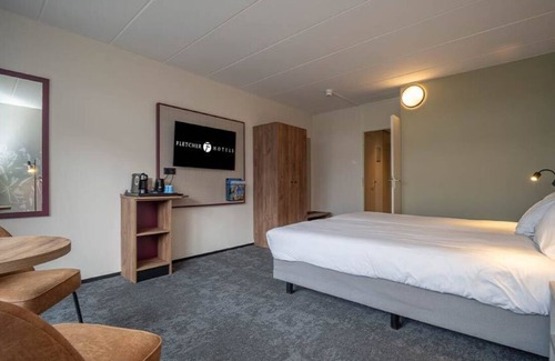 Zeegse Hotel | Nature Lover’s Dream: Cycling, and Pool Access in Peaceful Surroundings