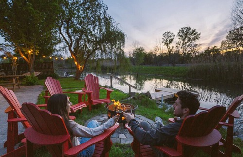 Kingsville Cottage | Nature Oasis: Waterfront, pet friendly, kayaks, SUPs, dock, amenities galore