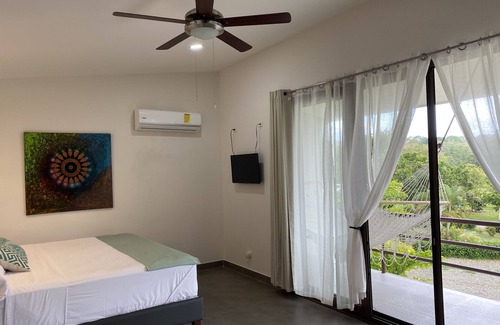 Cahuita Hotel | Nature rich home environment, minutes away from all state parks and beach towns.