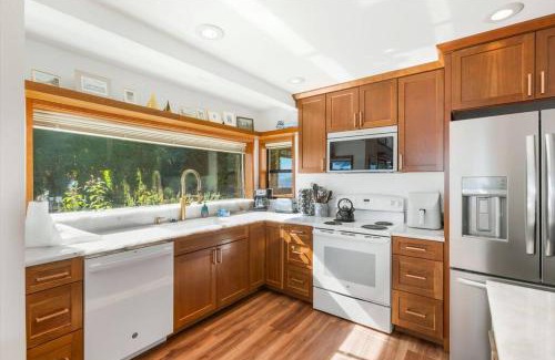 Brinnon House | Nature's Paradise