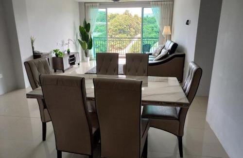 Kampung Raja Apartment | Nature Stay Cameron Highlands