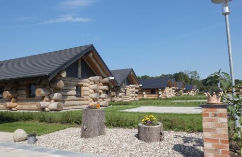 Gross Nemerow Ski Chalet | Naturstammhaus Tollensesee