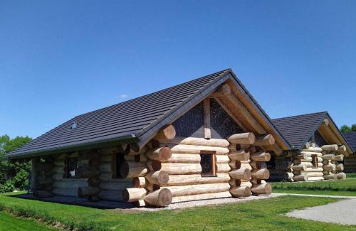 Gross Nemerow Ski Chalet | Naturstammhaus Tollensesee