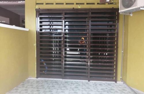 Batu Tujuh House | Naura Homestay Kuantan {muslim bajet Homestay]