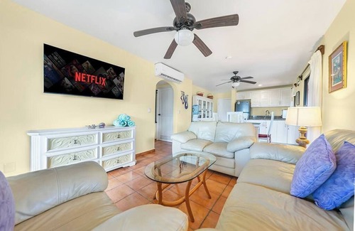 Centro - Supmza 001 Condo | Nautibeach 33 Summary