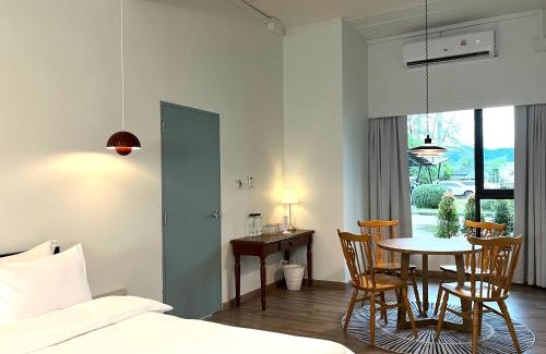 Khuekkhak Bed & Breakfast | Nautical Home & Seashell House B&B