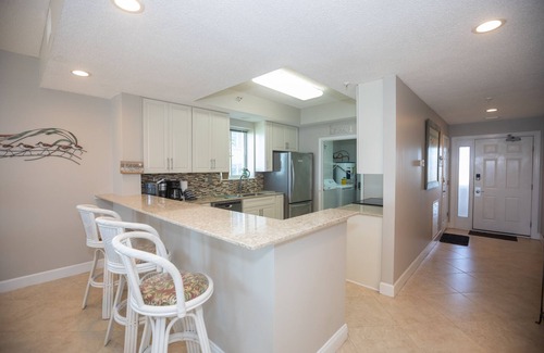 Navarre Beach Condo | Navarre's best views from this Regency end unit