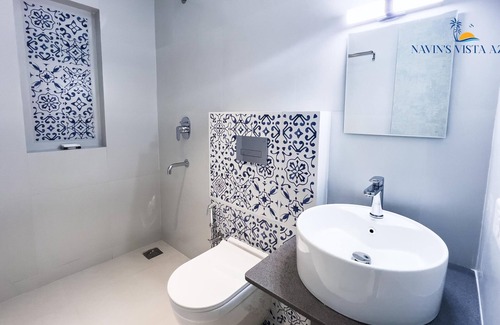 Calata Hotel | Navin S Vista Azul