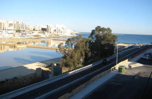 Is-Salina House | Naxxar Triple Room