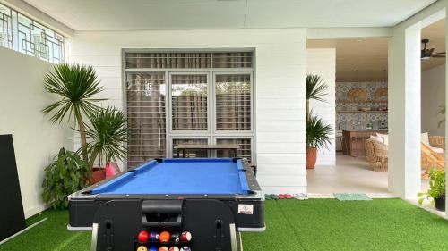 Cainta House | Nazville Vacation Home
