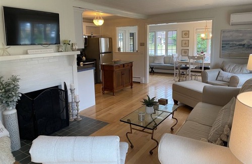 Ogunquit - Wells House | nChic Marsh-View Two Bedroom Three Bathroom six-minute walk to beach!
