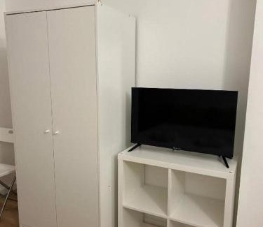 Legnano House | Near Airport Malpensa Pvt Room with Pvt Bath Check-in 24h