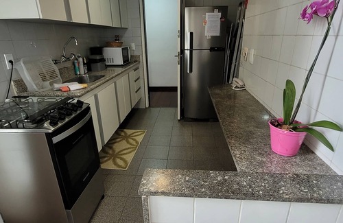 Barra da Tijuca Apartment | NEAR BEACH APARTMENT AND ENVIRONMENTAL RESERVATION