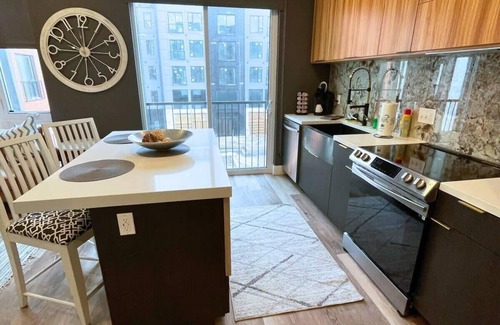 Soulard Apartment | Near City Garden Garage Parking Gym W&D