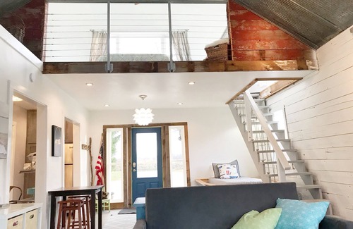 Culver House | Near Culver Academies - Lake Maxinkuckee - Notre Dame & South Bend!