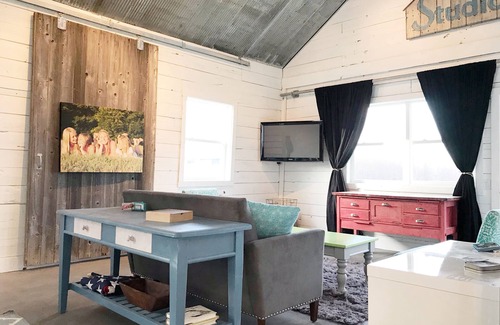 Culver House | Near Culver Academies - Lake Maxinkuckee - Notre Dame & South Bend!