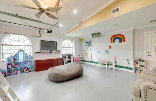 Hunt Club House | Near Golfing and Preserves Home in West Palm Beach