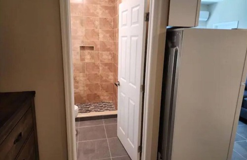 Goulds Condo | NEAR MIAMI ZOO cozy studio+parkgn