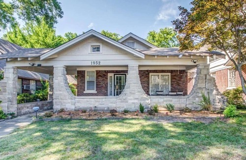 Vollintine-Evergreen House | Near Rhodes College & Downtown! The Rolling Stone
