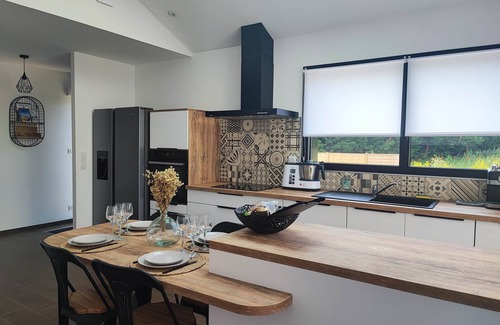 Plouezec House | Near the sea - Gîte Kerzoé sleeps 4 - private pool and spa