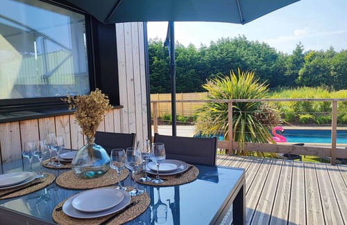 Plouezec House | Near the sea - Gîte Kerzoé sleeps 4 - private pool and spa