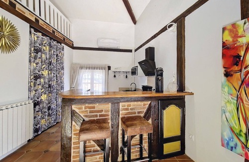 Verfeil Apartment | NEAR TOULOUSE LOVE ROOM ROMANTIC LOFT WITH PRIVATE SPA AND POOL
