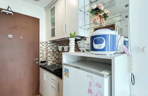 Kayu Putih Apartment | Neat Studio Room At Tifolia Apartment