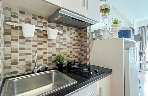 Kayu Putih Apartment | Neat Studio Room At Tifolia Apartment