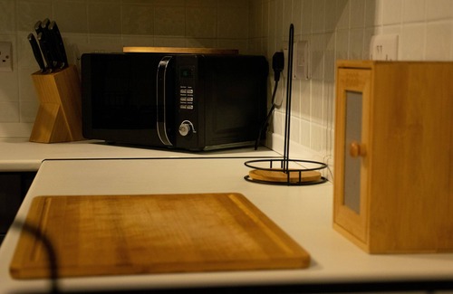 Marston Green Apartment | NEC/Arena, AirPort, Birmingham Business Park stays