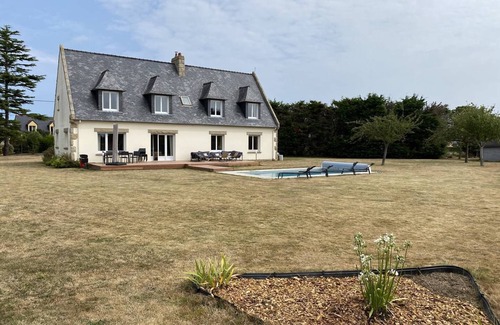 Saint-Cast-le-Guildo House | Neo-Breton House with Pool and WIFI in a Quiet Neighborhood. Sleeps 12.