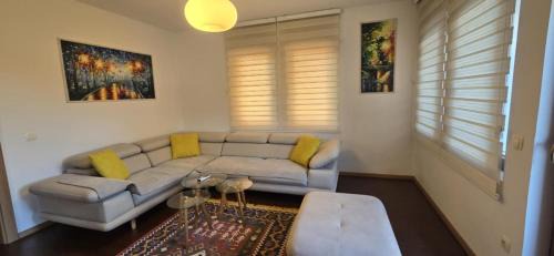 Pejë Apartment | Neoma's Home