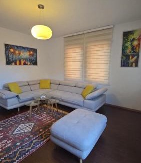 Pejë Apartment | Neoma's Home