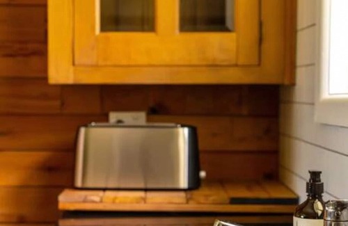 Nerrina House | NER001 · Green Acres Cabin: A Ballarat Farmland Retreat