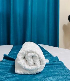 Kisumu Apartment | Nest by BonaY, 1-Bedroom Apartment with Balcony & WIFI in Kisumu-Tom Mboya