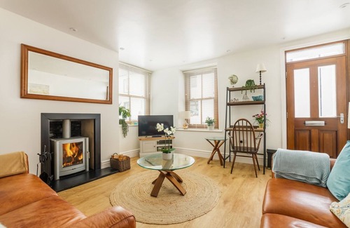 Peel House | Nestled away in the seaside town of Peel is Beach's Reach, located around the corner from the beach