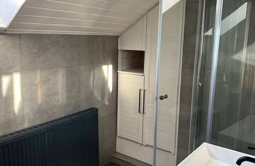 Leimersheim Apartment | Neu Renoviert Monteurwohnung/ferienwohnung