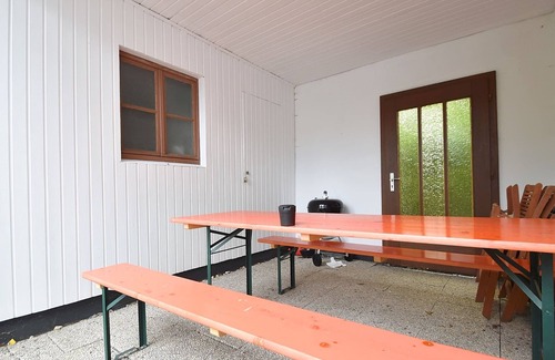 Neuastenberg House | Neuastenberg Garden Retreat