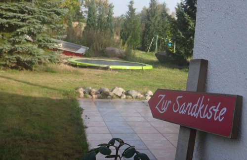 Gustow Apartment | Neue Naturnahe Fewo im Landhausstil! Familien, Kinder und Haustiere Willkommen!