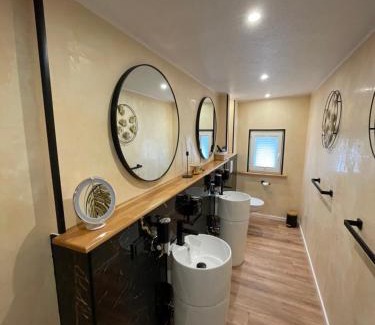 Bad Harzburg Apartment | Neueröffnung nach Sanierung! Komfort Apartments am Badepark, Modern! Stylisch! Geräumig!