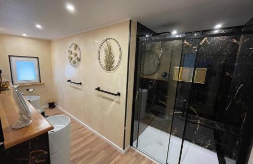 Bad Harzburg Apartment | Neueröffnung nach Sanierung! Komfort Apartments am Badepark, Modern! Stylisch! Geräumig!