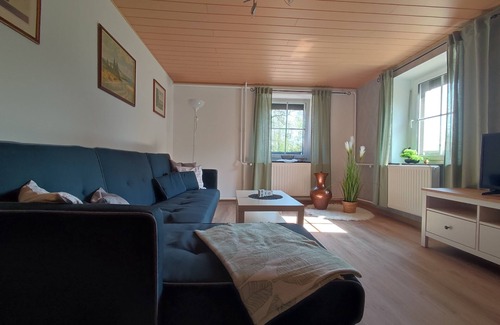 Loebau Apartment | Neumis Ferienwohnung für 4 Gäste, Zentrumsnah - Gemütlich - Familiär - Erholsam