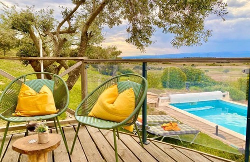 Montbrun-des-Corbieres House | Neuve Romantique