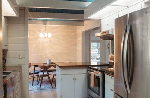 Nevada City House | Nevada City Cabin Pups and Long Stays Welcome