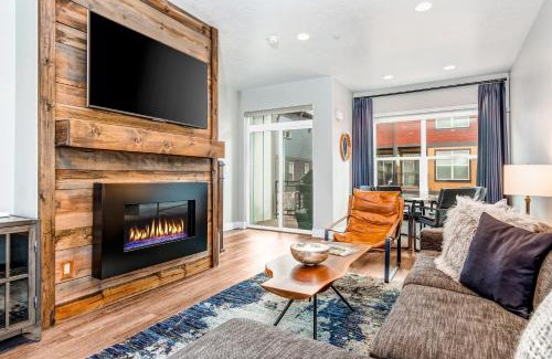 Kimball Junction House | Nevis 15 at Newpark Center