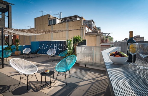 El Camp de l'Arpa del Clot Apartment | New 2 Bedroom near Sagrada Familia