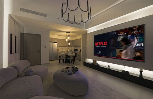 Downtown Dubai Apartment | New 2BR | Balcony with Fountain View | High Floor