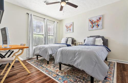 Auburn Apartment | New 4BR 4BA AU Oasis 2 Mins to Downtown & Stadium Sleeps 10